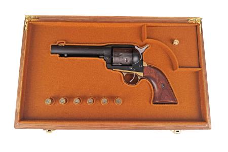 Макет пістолета Colt 